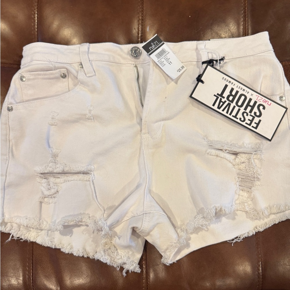 Rue21 Women's White Distressed Jean Shorts